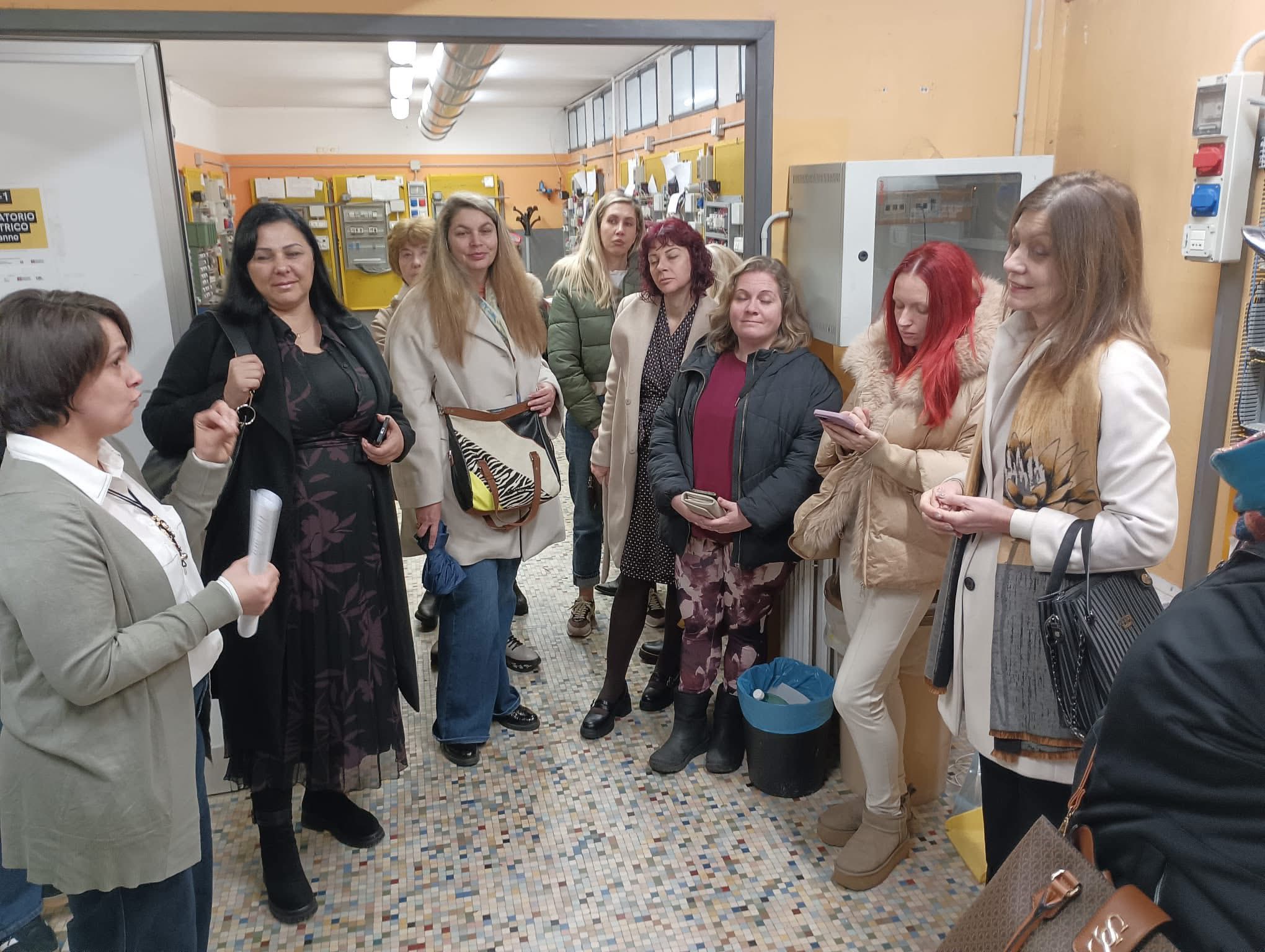 Посещение в лабораторията на ENAIP Borgomanero