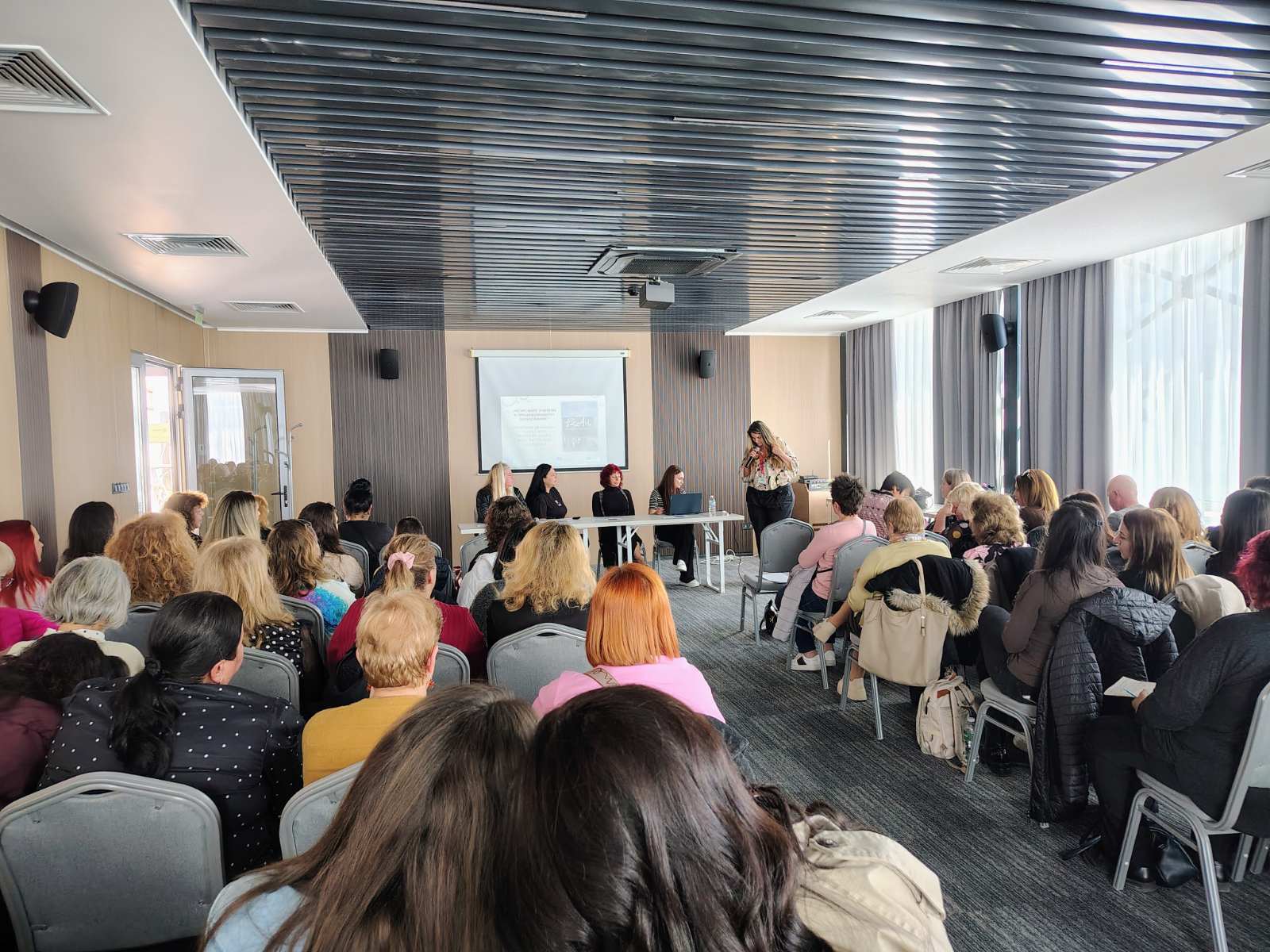 Презентация пред участниците в кръглата маса